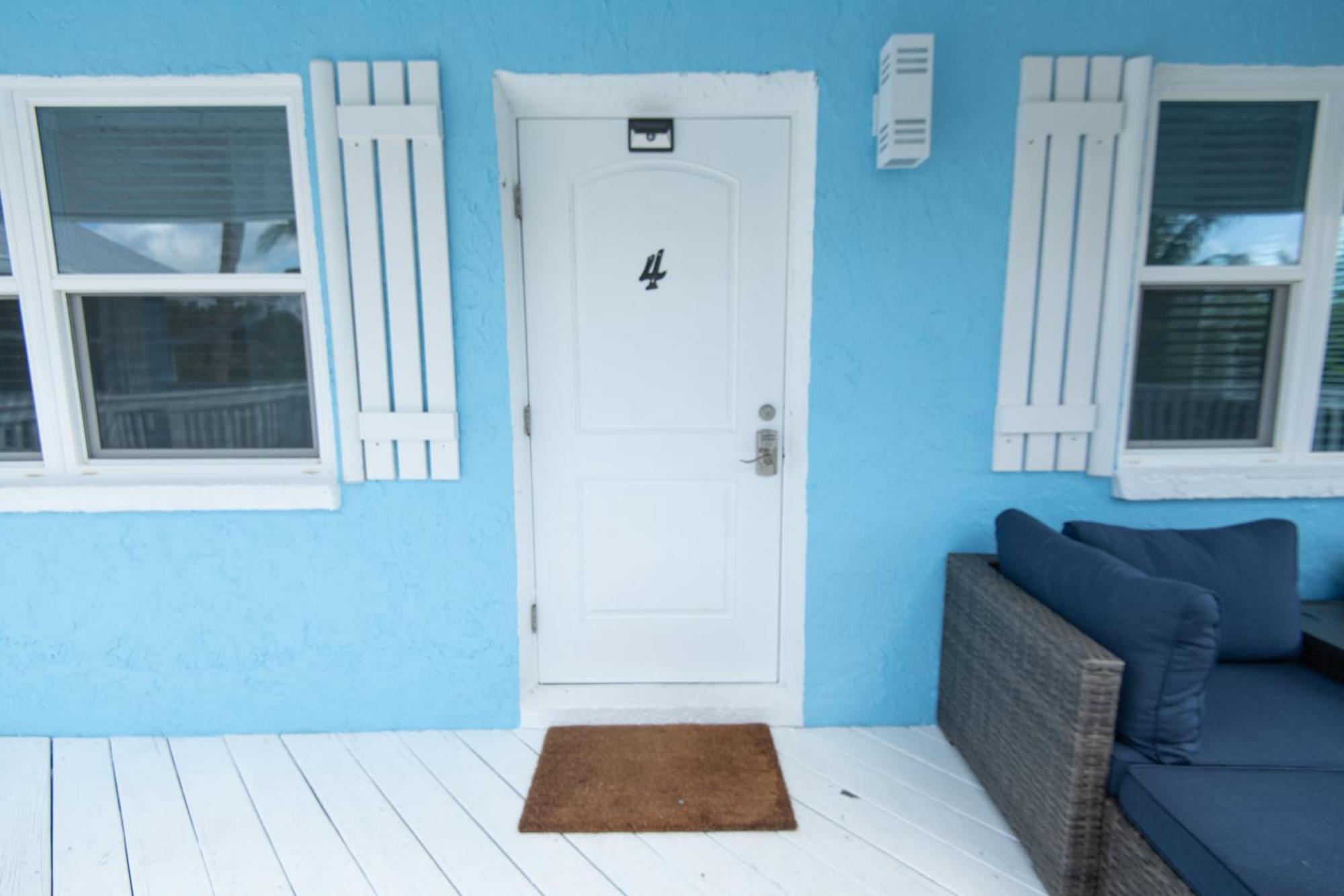 Sandy Shores - 2Br Beach Getaway And Surf Spot Форт Пирс Экстерьер фото