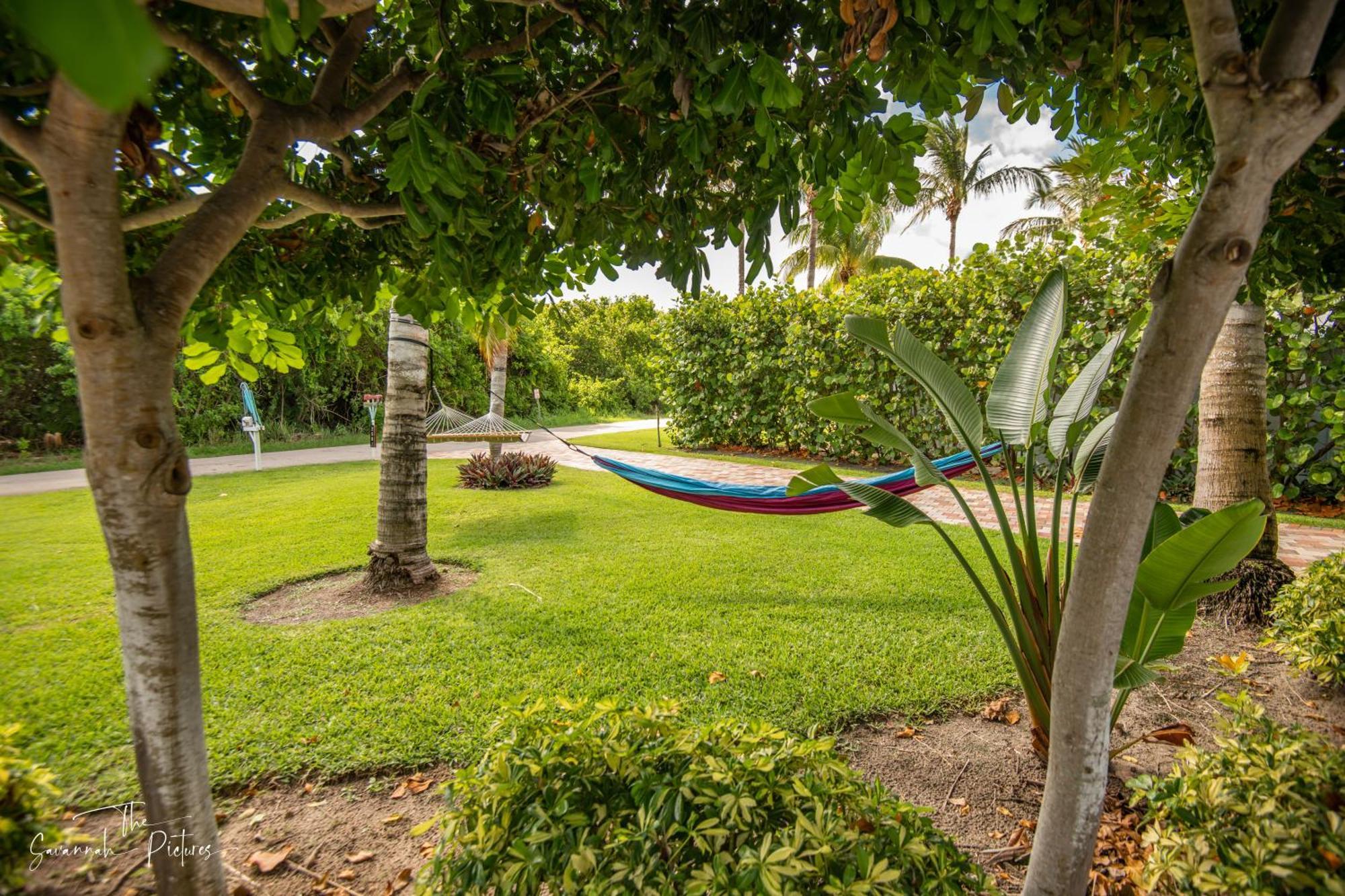 Sandy Shores - 2Br Beach Getaway And Surf Spot Форт Пирс Экстерьер фото